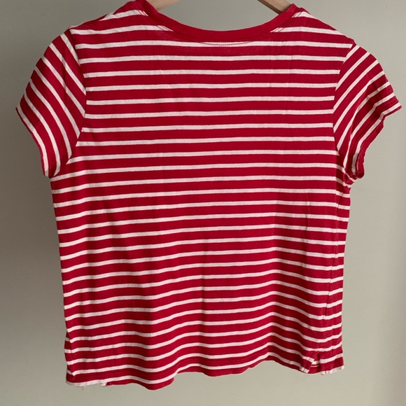 Urban Outfitters cropped tshirt - Picture 2 of 3